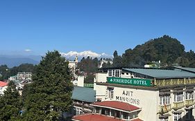 Pineridge Hotel At Mall Road